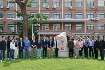 百廿中农 百年园艺｜国际园艺学会主席Francois Laurens出席“农耀双甲·世界贤聚讲堂”/“大家谈园艺”讲坛并作报告